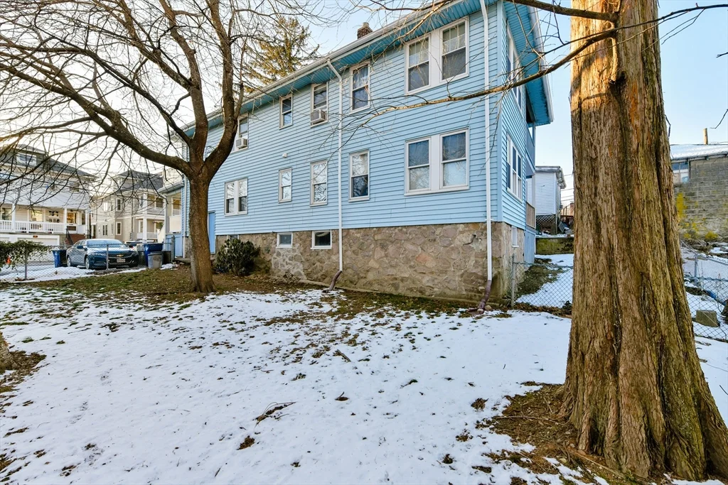 2 bed, 1 bath apartment for rent at 20 Pheasant St Unit 1, West Roxbury — photo 6 of 27
