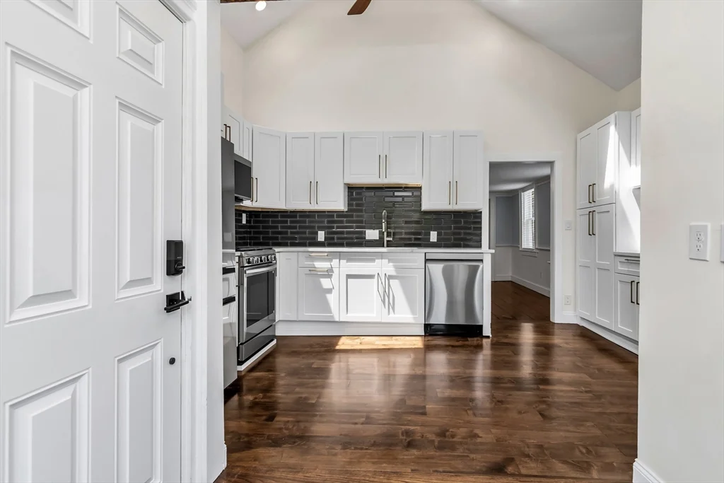 2 bed, 2 bath apartment for rent at 20 Pickman St Unit 2, Glenwood — photo 31 of 40