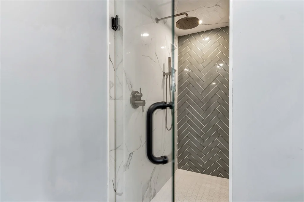 2 bed, 2 bath apartment for rent at 20 Pickman St Unit 2, Glenwood — photo 10 of 40