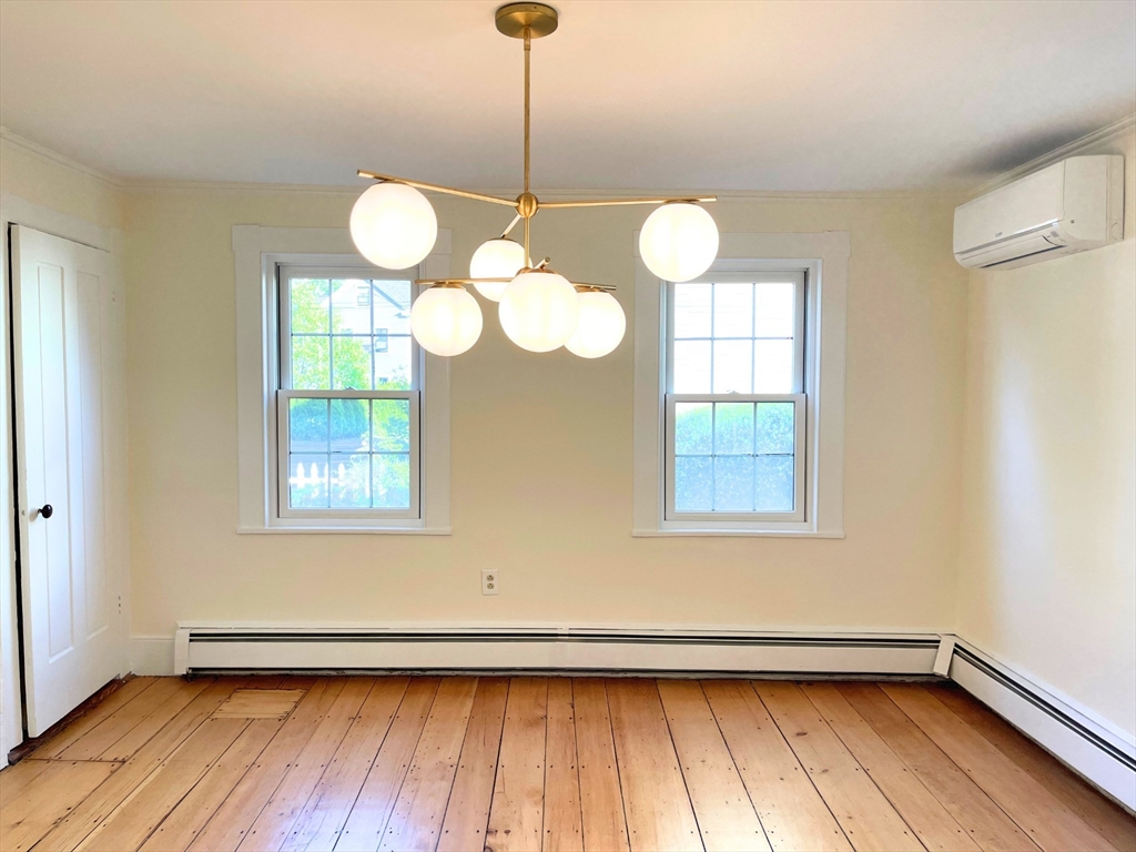 3 bed, 1 bath apartment for rent at 20 Pleasant St, Salem — photo 8 of 39