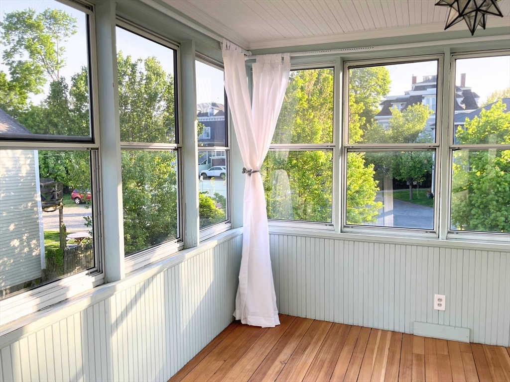 3 bed, 1 bath apartment for rent at 20 Pleasant St, Salem — photo 35 of 39