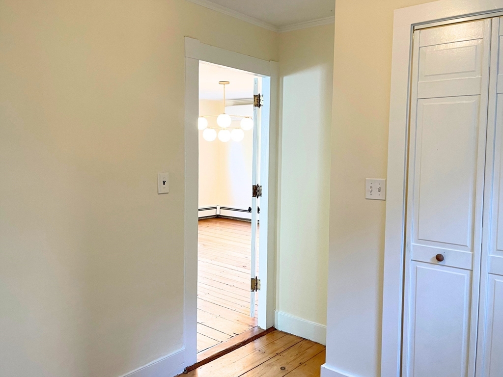 3 bed, 1 bath apartment for rent at 20 Pleasant St, Salem — photo 9 of 39