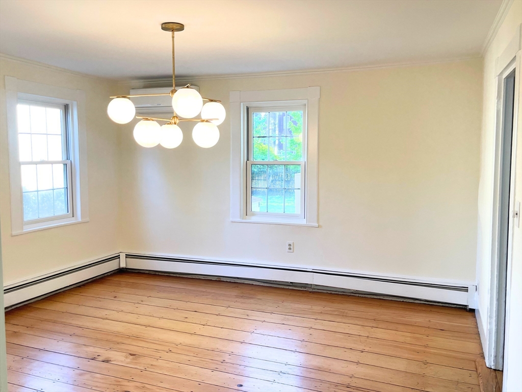 3 bed, 1 bath apartment for rent at 20 Pleasant St, Salem — photo 7 of 39