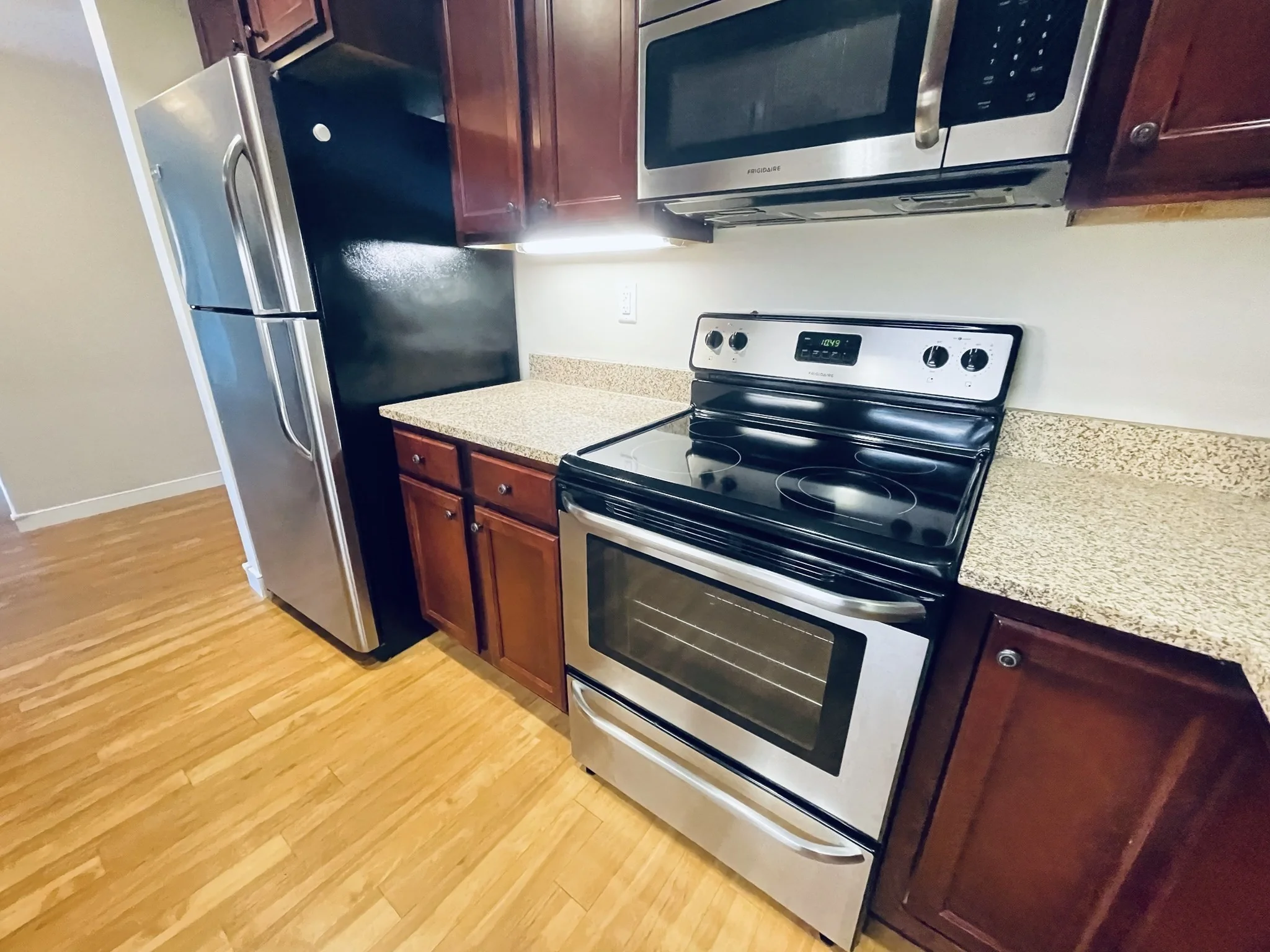 2 bed, 1 bath apartment for rent at 20 Pond St Unit 201, Braintree — photo 2 of 11