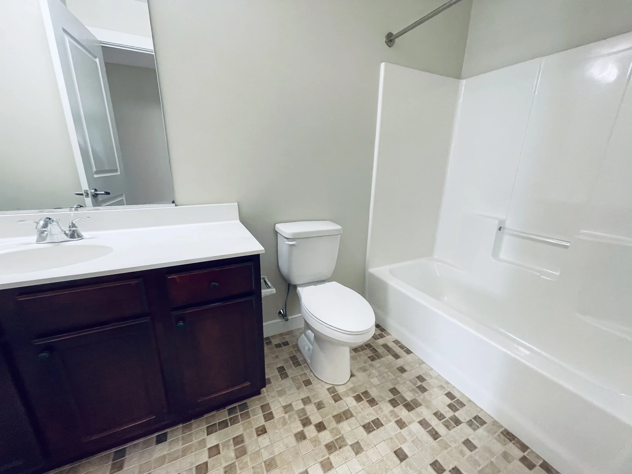 2 bed, 1 bath apartment for rent at 20 Pond St Unit 201, Braintree — photo 10 of 11