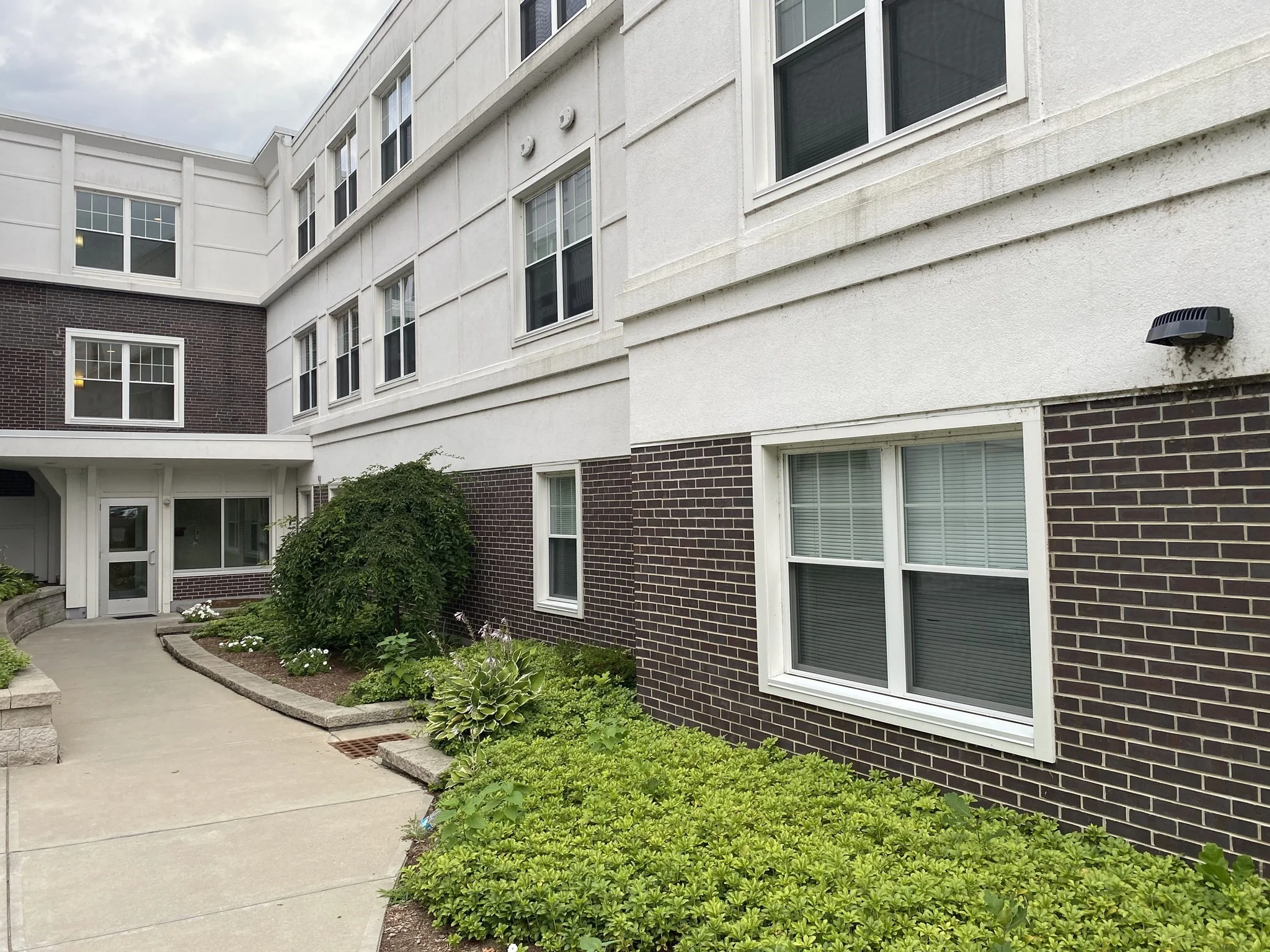 2 bed, 1 bath apartment for rent at 20 Pond St Unit 208A, Braintree — photo 10 of 14