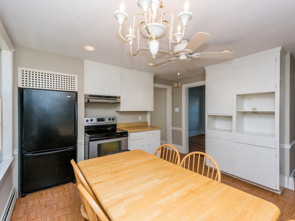 2 bed, 1 bath apartment for rent at 20 Prescott St Unit 2, Salem — photo 18 of 23