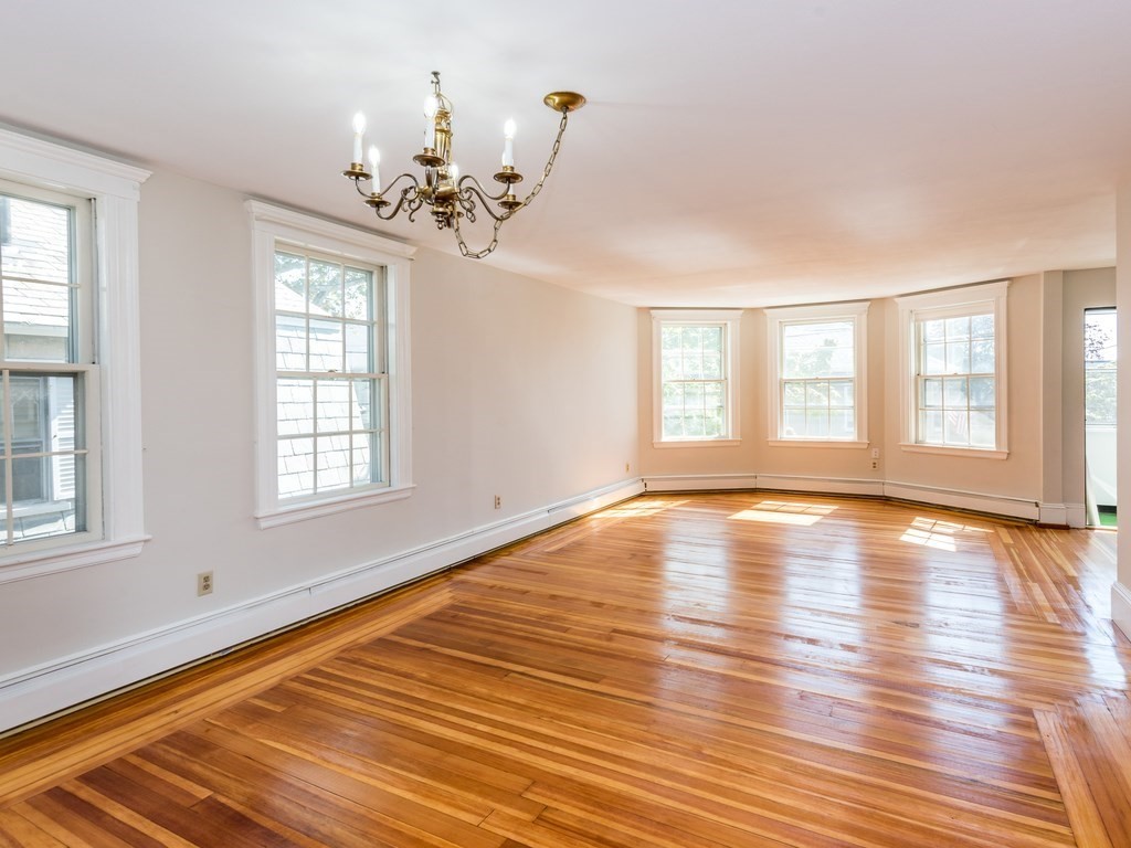 2 bed, 1 bath apartment for rent at 20 Prescott St Unit 2, Salem — photo 21 of 23