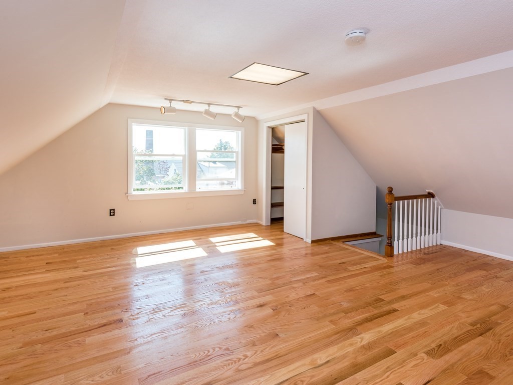 2 bed, 1 bath apartment for rent at 20 Prescott St Unit 2, Salem — photo 4 of 23