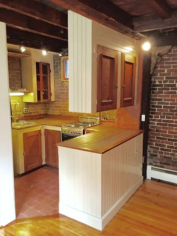 1 bed, 1 bath apartment for rent at 20 Putnam St Unit O, Charlestown — photo 5 of 22