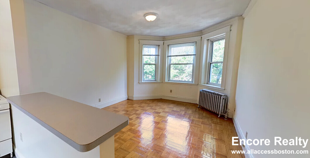 2 bed, 1 bath apartment for rent at 20 Queensberry St Unit 12A, Fenway