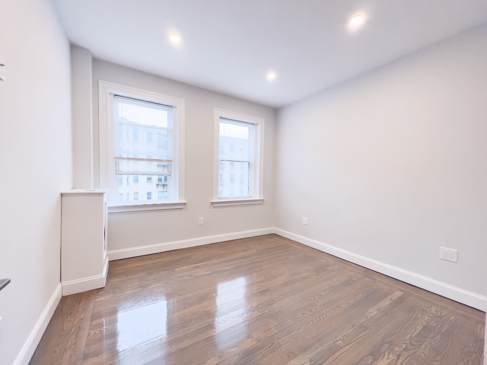 2 bed, 1 bath apartment for rent at 20 Queensberry St Unit 7, Fenway — photo 8 of 13
