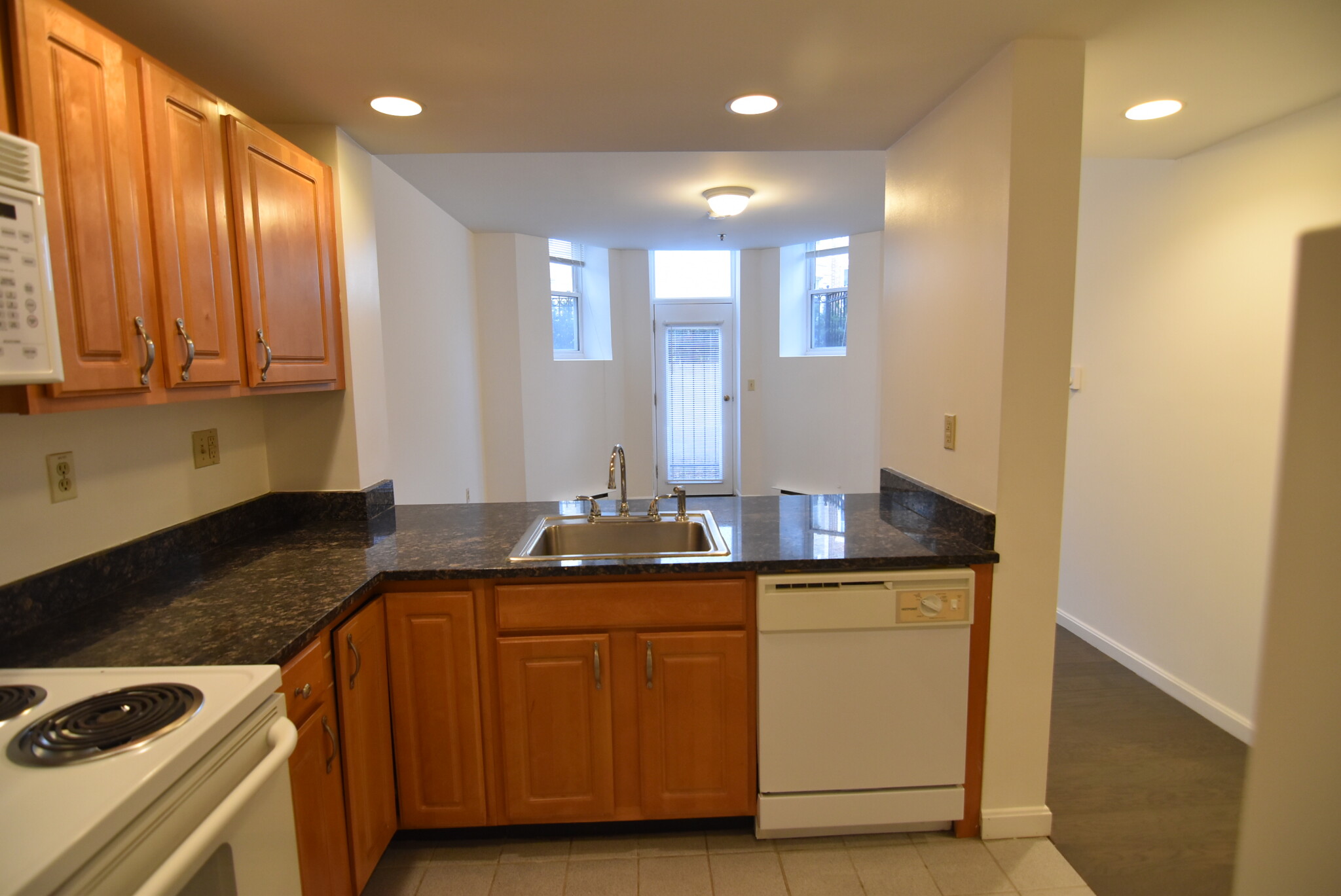 1 bed, 1 bath apartment for rent at 20 Queensberry St Unit A, Fenway