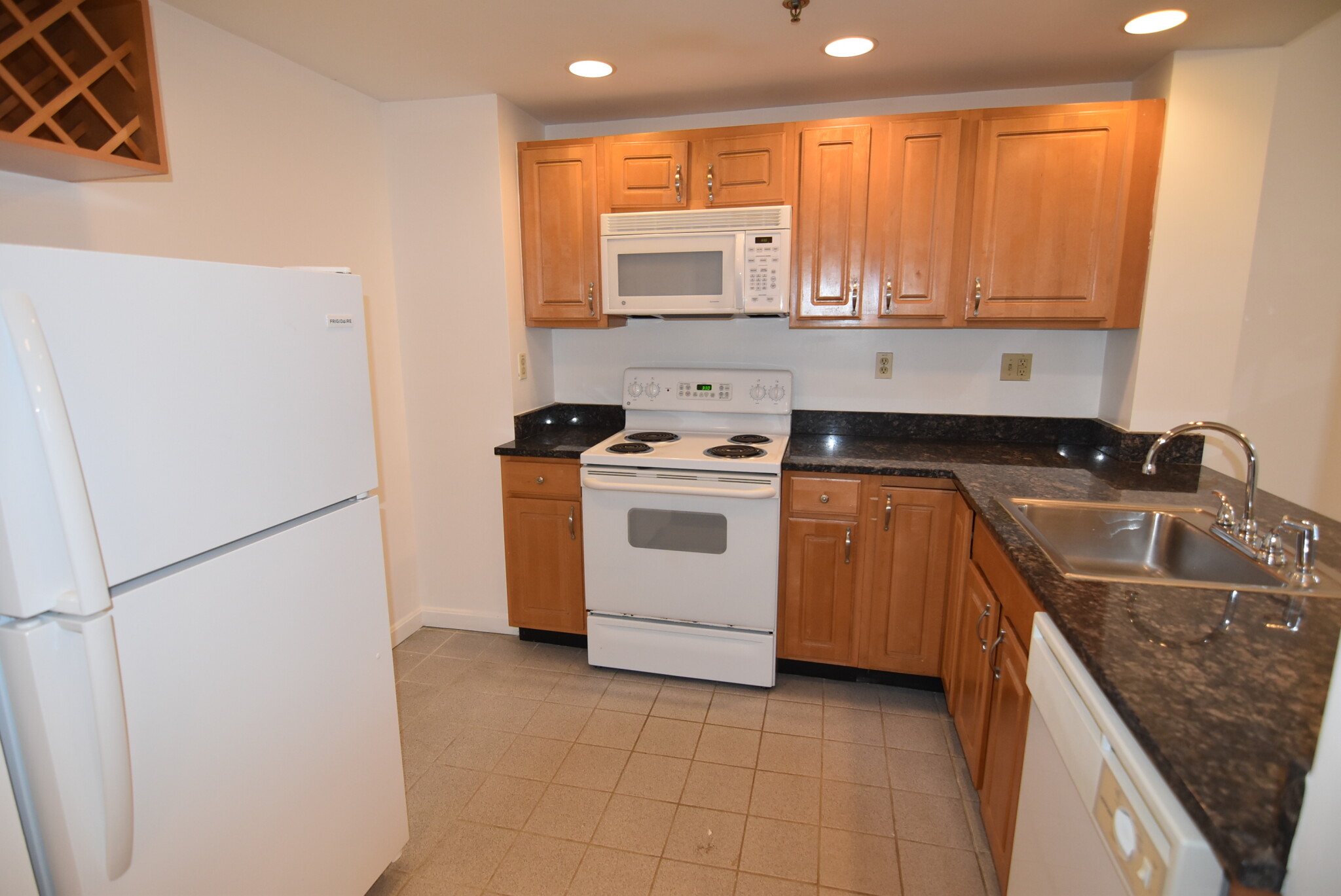1 bed, 1 bath apartment for rent at 20 Queensberry St Unit A, Fenway — photo 2 of 8