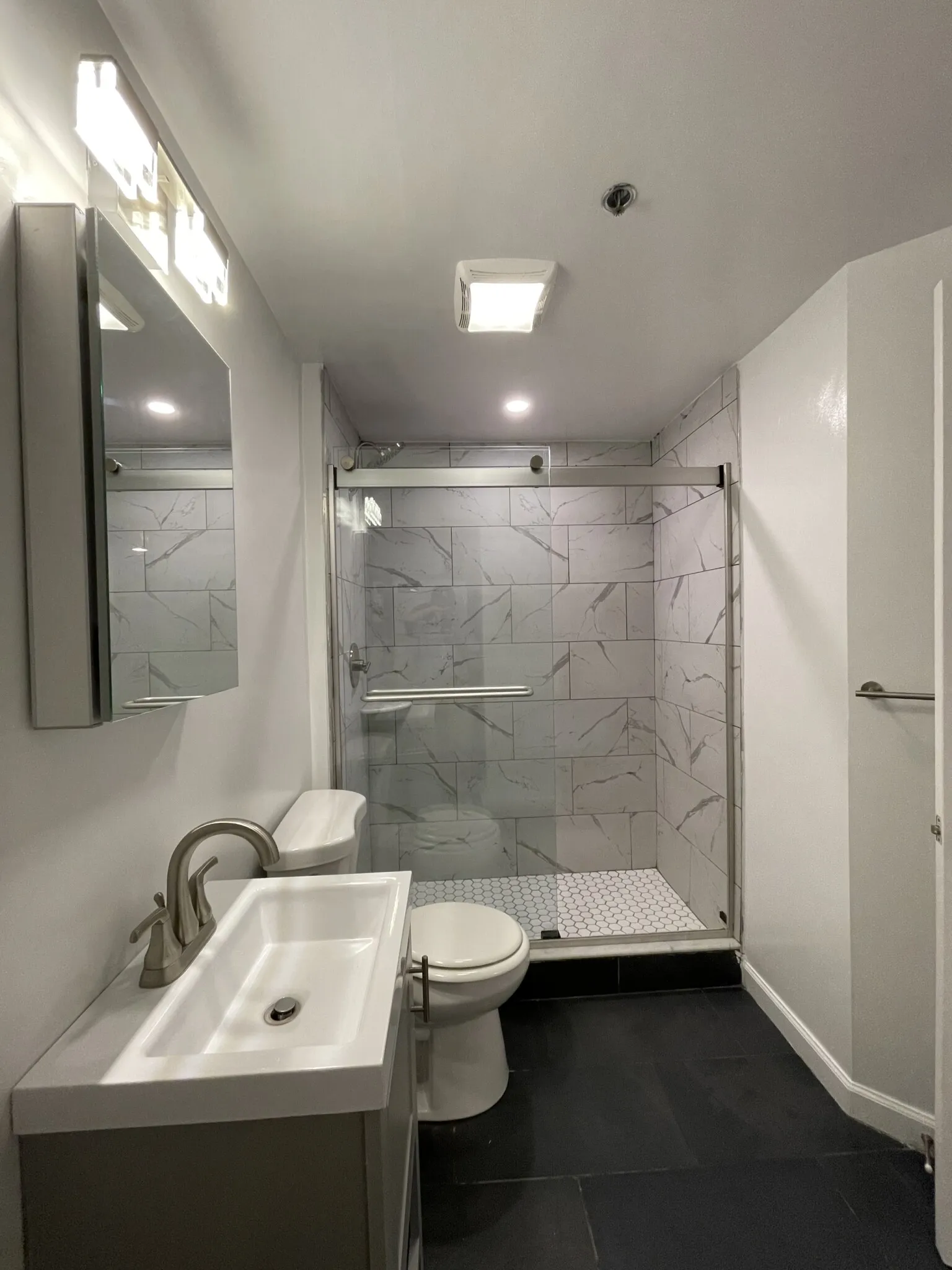 Studio bed, 1 bath apartment for rent at 20 Queensberry St Unit B, Fenway — photo 11 of 17
