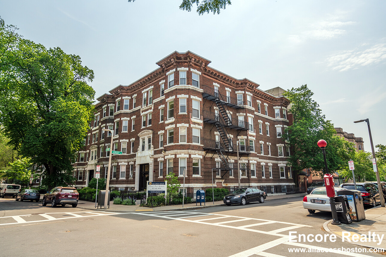 Studio bed, 1 bath apartment for rent at 20 Queensberry St Unit D, Fenway — photo 6 of 7