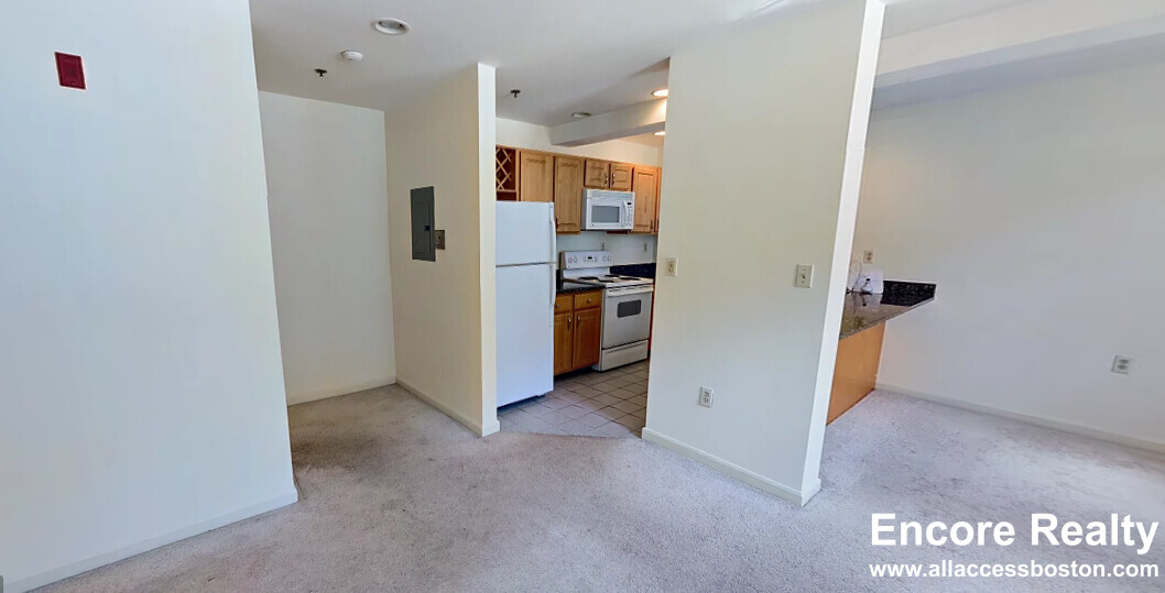 Studio bed, 1 bath apartment for rent at 20 Queensberry St Unit D, Fenway — photo 4 of 7