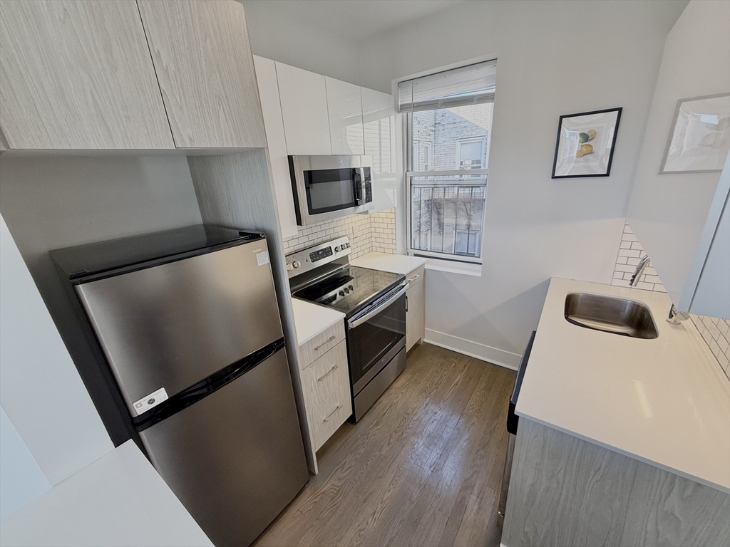 1 bed, 1 bath apartment for rent at 20 Queensberry St Unit 14, Boston — photo 1 of 10
