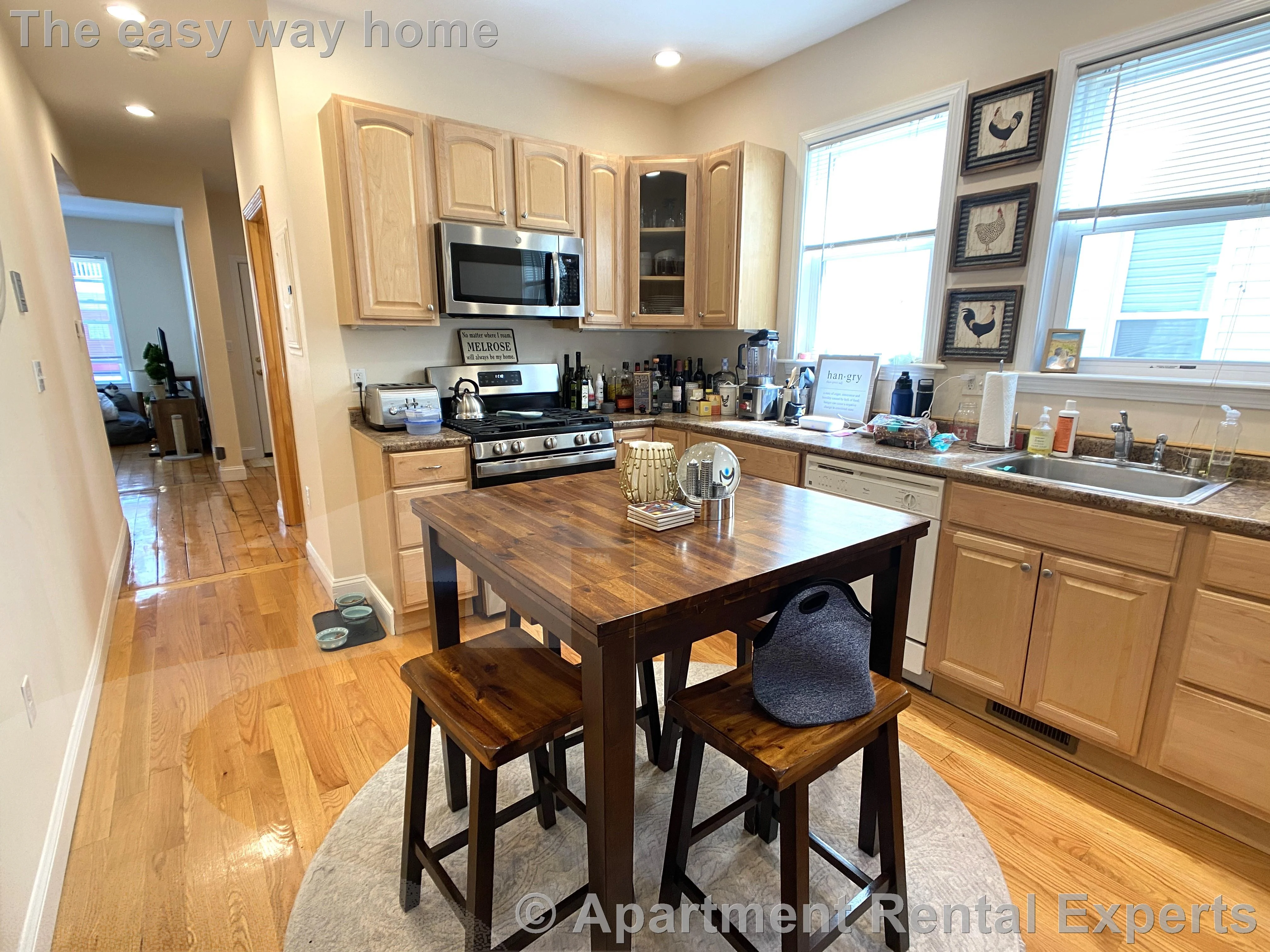 2 bed, 1 bath apartment for rent at 20 Radcliffe Rd Unit 1, Winter Hill — photo 3 of 14