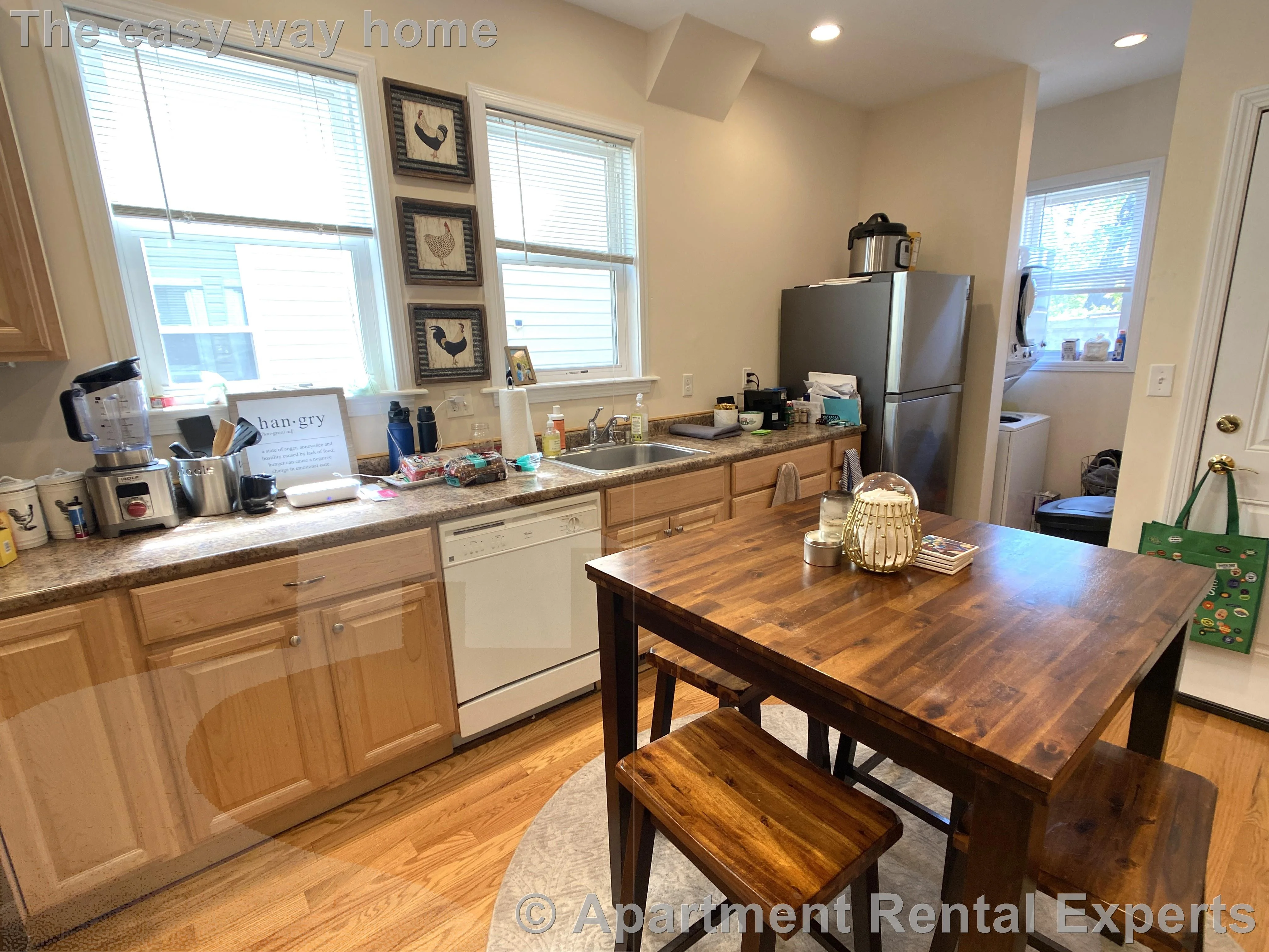 2 bed, 1 bath apartment for rent at 20 Radcliffe Rd Unit 1, Winter Hill — photo 2 of 14