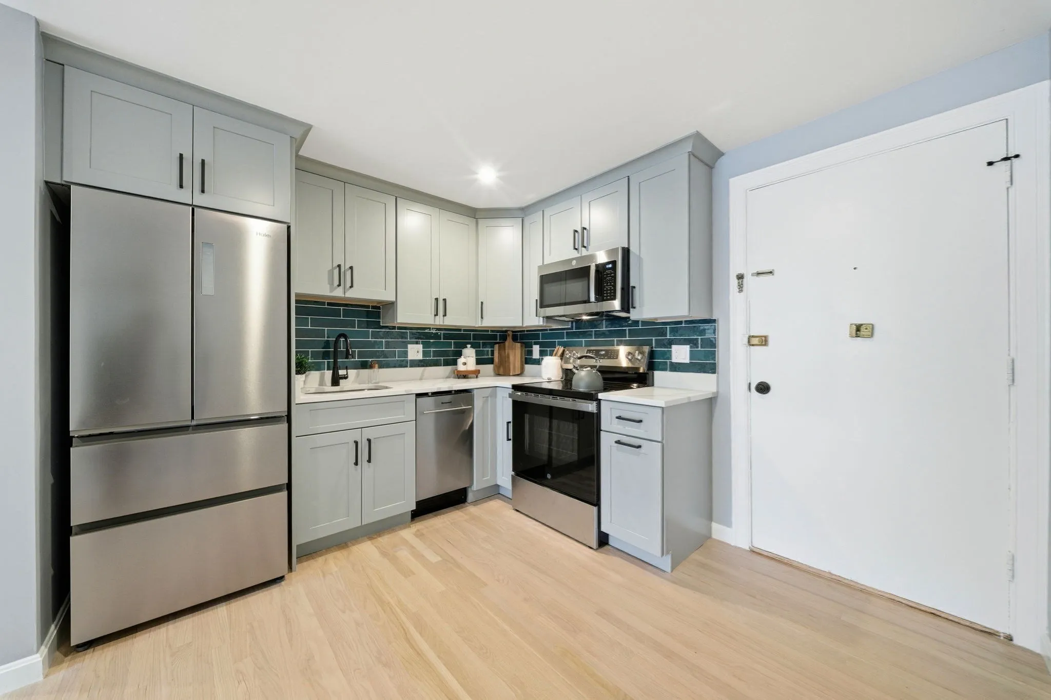 2 bed, 1 bath apartment for rent at 20 Radcliffe Rd Unit 209, Brighton — photo 9 of 24