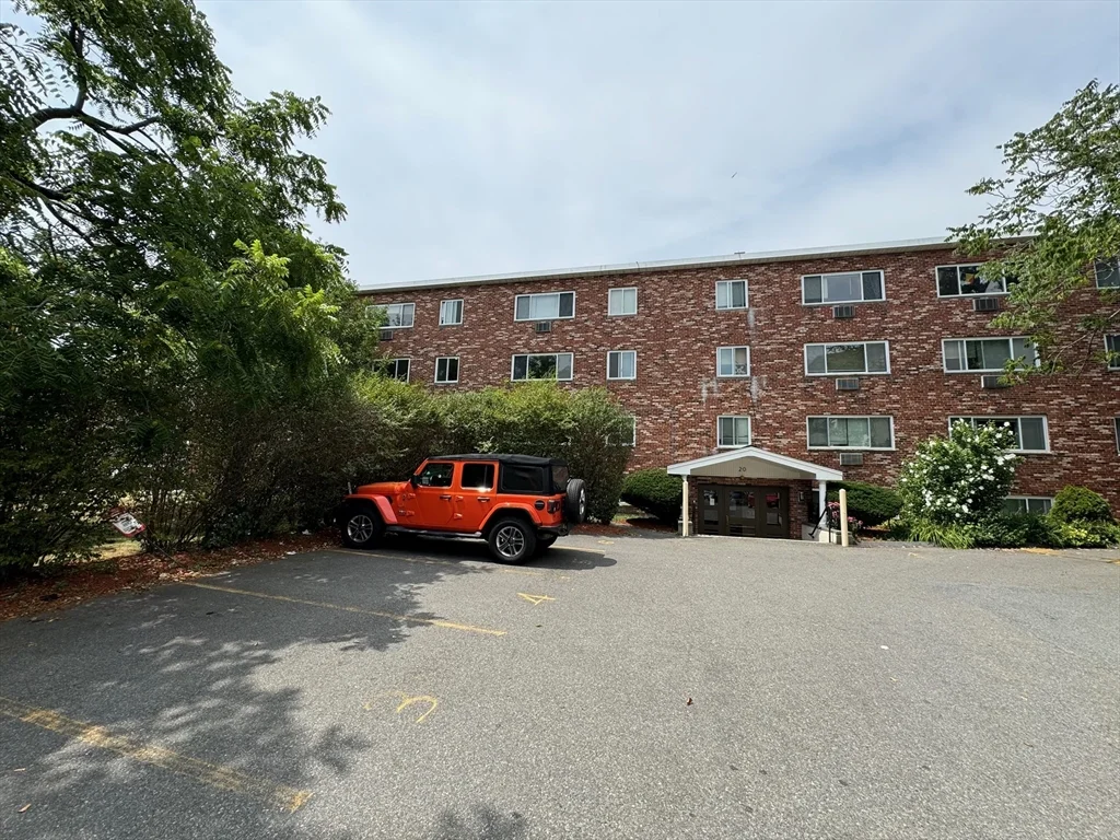 1 bed, 1 bath apartment for rent at 20 Radcliffe Unit 302, Brighton — photo 16 of 22