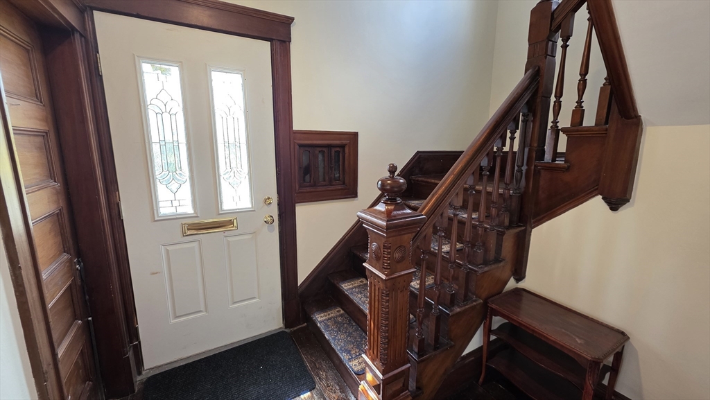 3 bed, 1 bath apartment for rent at 20 Reeves St Unit 1, Quinsigamond Valley — photo 9 of 41