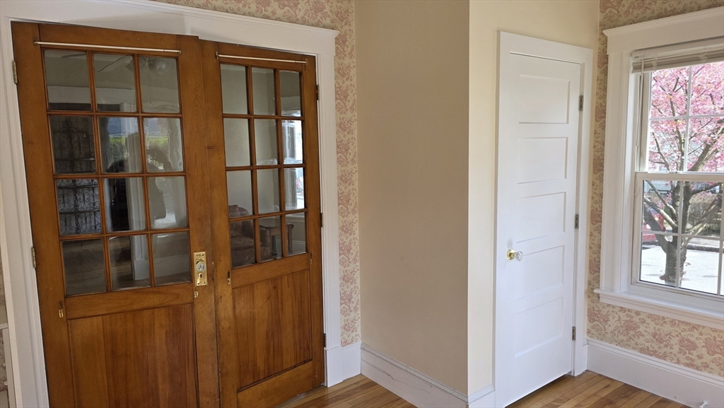 3 bed, 1 bath apartment for rent at 20 Reeves St Unit 1, Quinsigamond Valley — photo 24 of 41