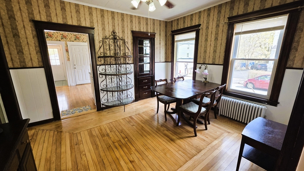 3 bed, 1 bath apartment for rent at 20 Reeves St Unit 1, Quinsigamond Valley — photo 14 of 41