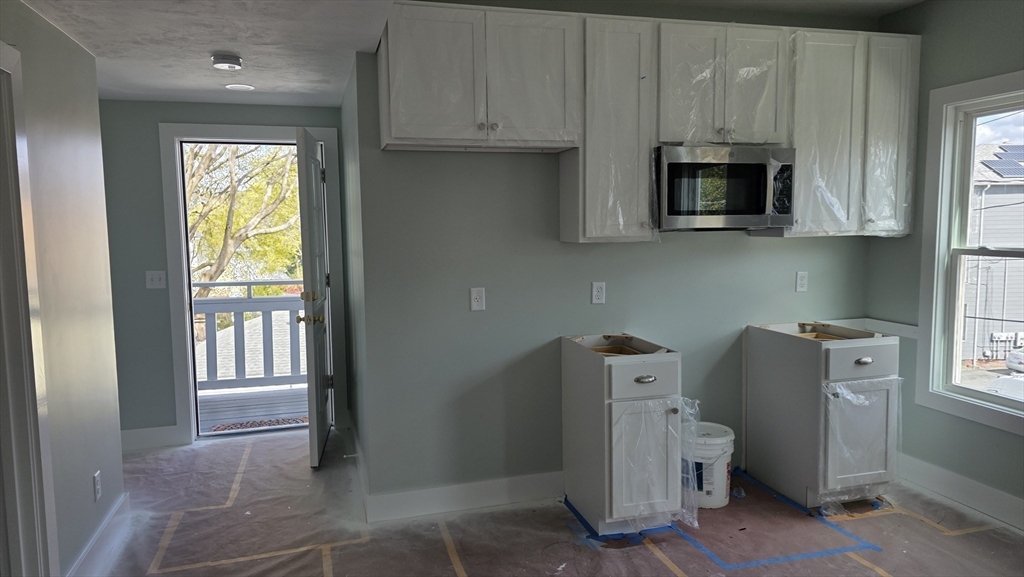 3 bed, 1 bath apartment for rent at 20 Reeves St Unit 1, Quinsigamond Valley — photo 31 of 41