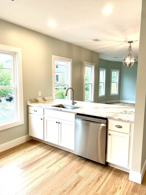 3 bed, 1 bath apartment for rent at 20 Reeves St Unit 2, Quinsigamond Valley — photo 37 of 41