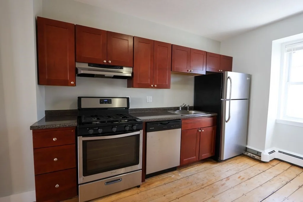 1 bed, 1 bath apartment for rent at 20 Roberts St Unit 5, Brookline — photo 2 of 7