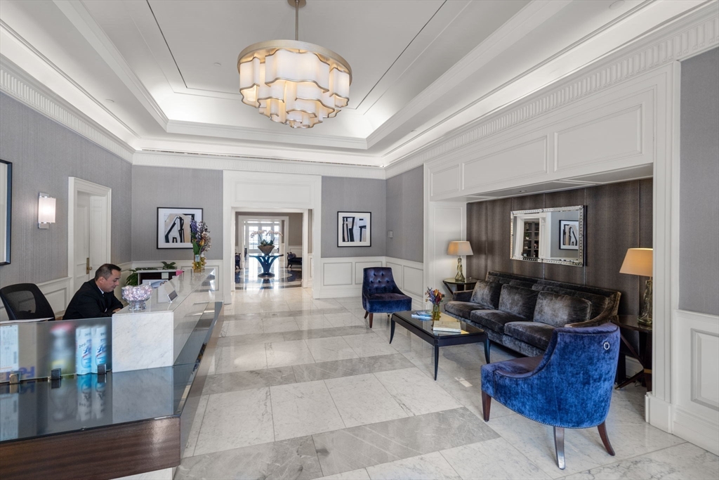 1 bed, 1 bath apartment for rent at 20 Rowes Wharf Unit 302, Waterfront — photo 14 of 16
