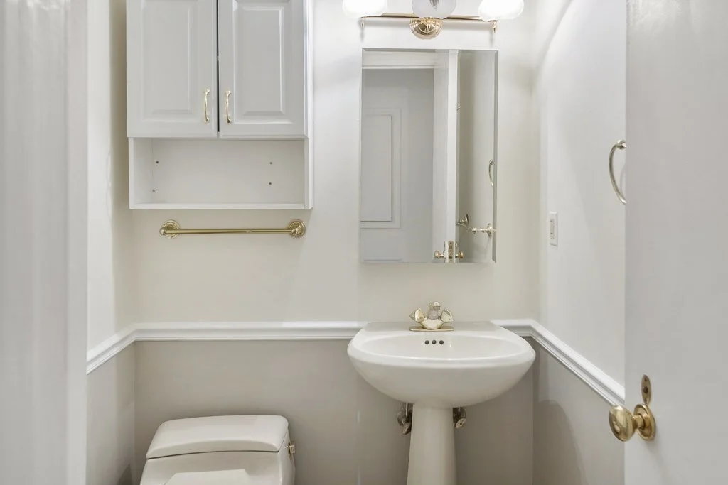 1 bed, 1 bath apartment for rent at 20 Rowes Wharf Unit 503, Waterfront — photo 12 of 20