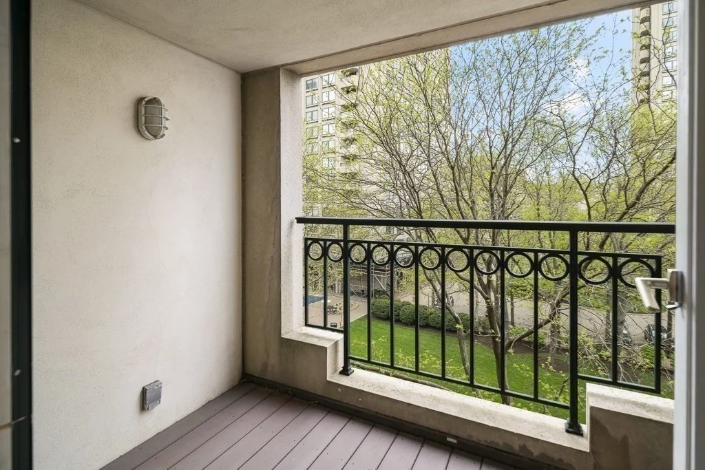 1 bed, 1 bath apartment for rent at 20 Rowes Wharf Unit 503, Waterfront — photo 13 of 20