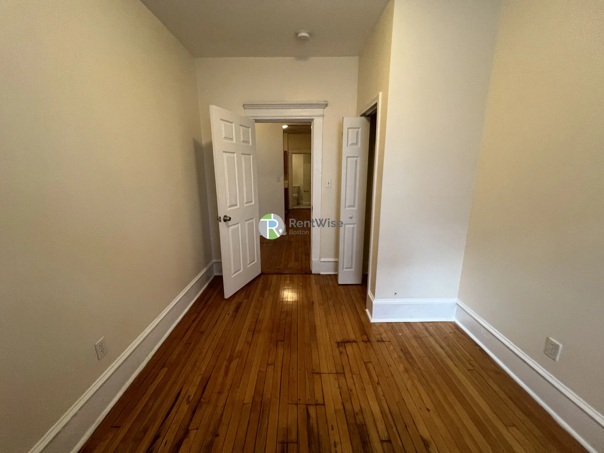 2 bed, 1 bath apartment for rent at 20 Royce Rd Unit 1, Brighton — photo 5 of 10