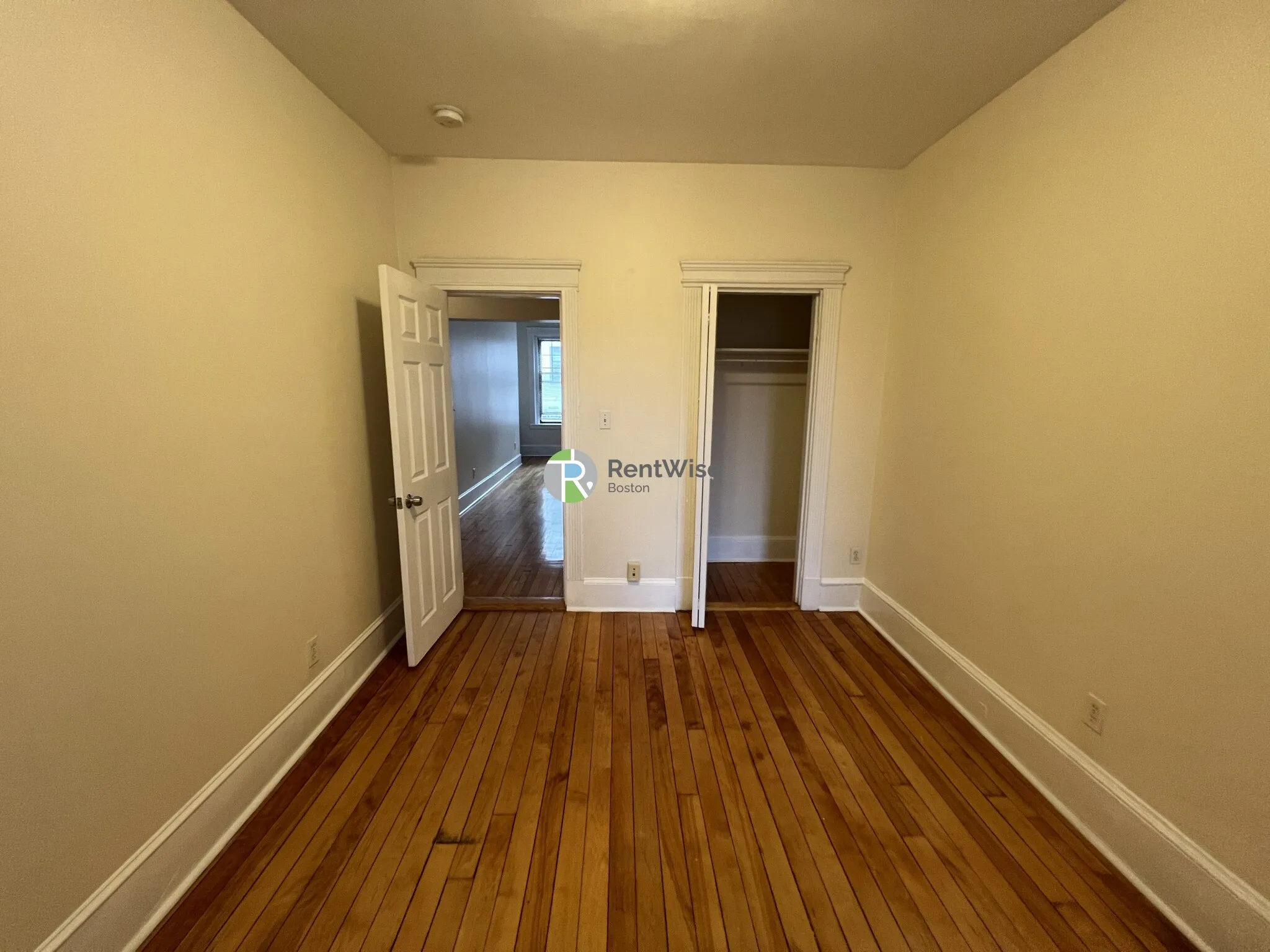 2 bed, 1 bath apartment for rent at 20 Royce Rd Unit 1, Brighton — photo 8 of 10