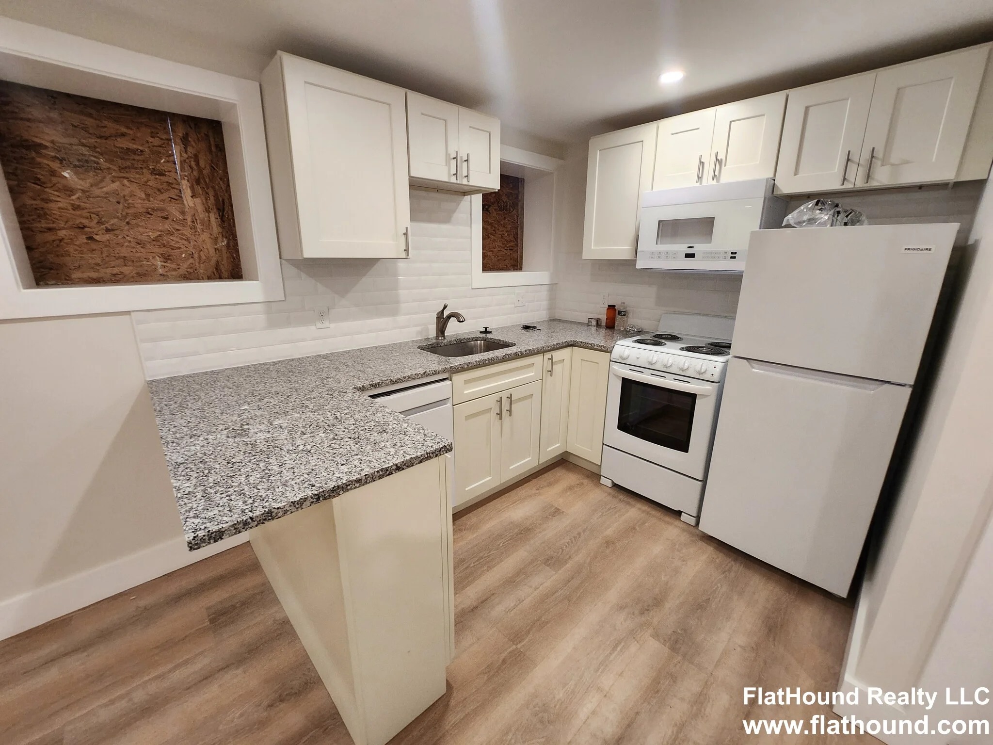 Studio bed, 1 bath apartment for rent at 20 Royce Rd Unit 1B, Brighton — photo 15 of 17