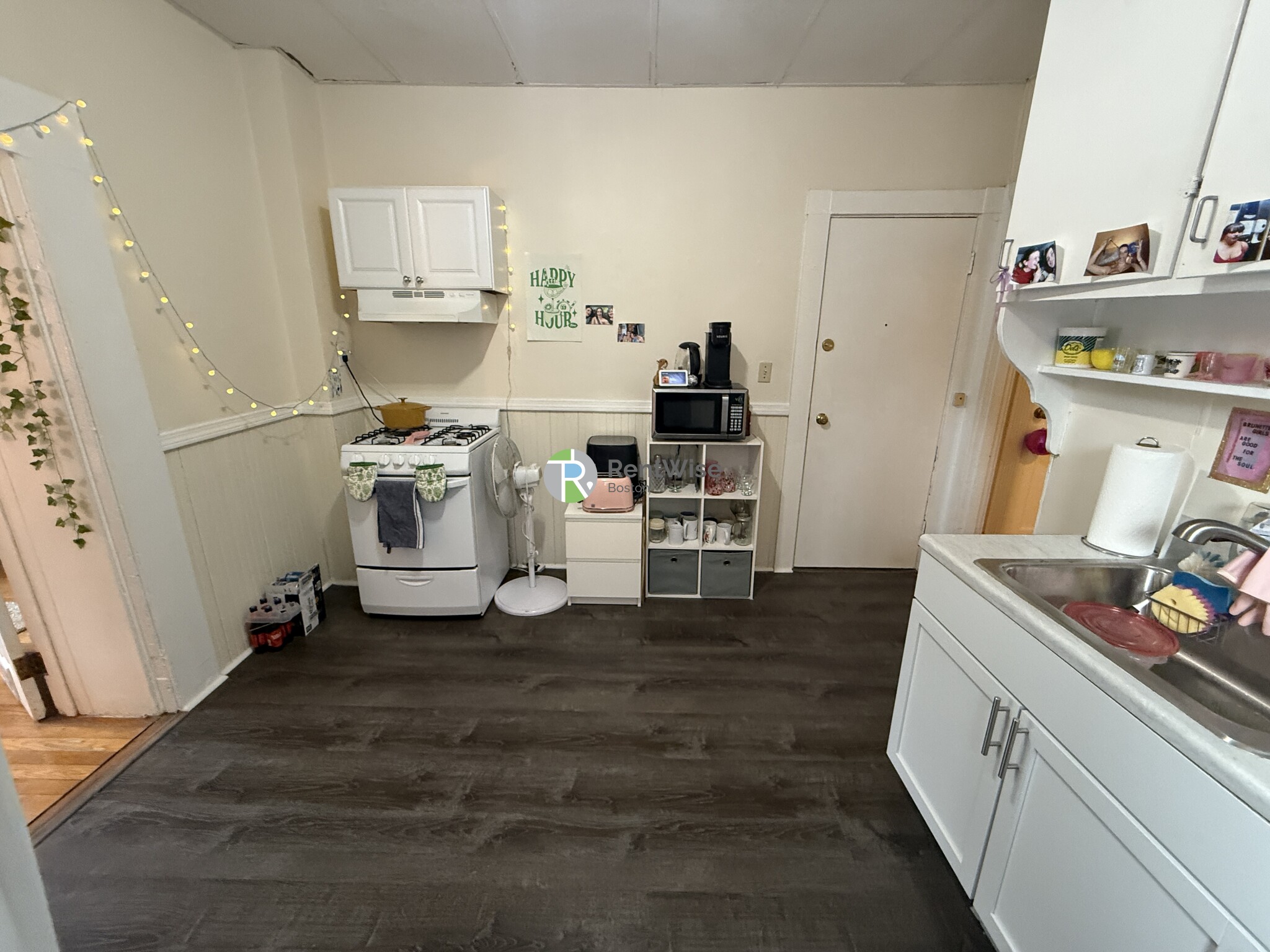 2 bed, 1 bath apartment for rent at 20 Royce Rd Unit 2, Brighton — photo 9 of 10