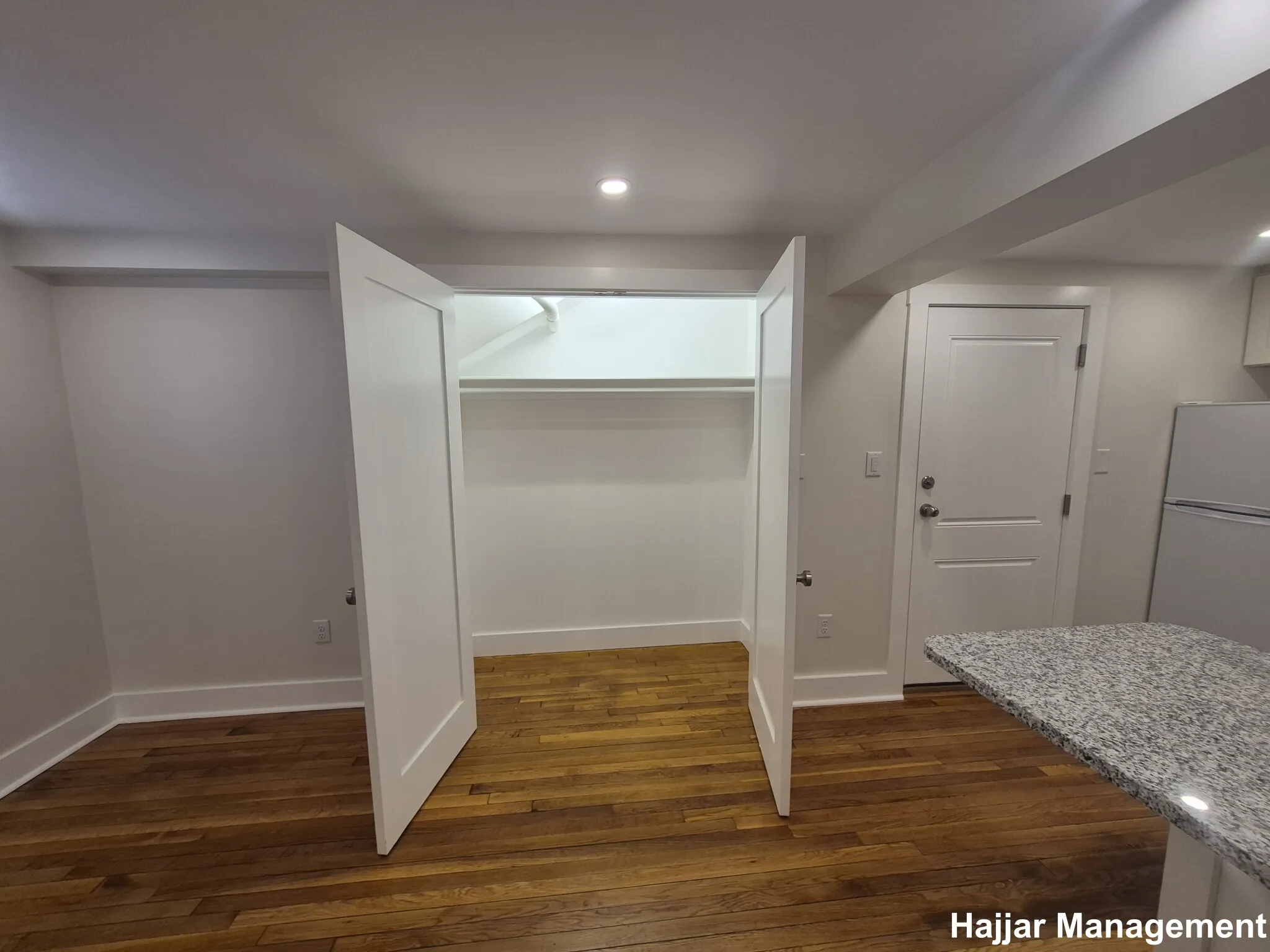 Studio bed, 1 bath apartment for rent at 20 Royce Rd Unit 3B, Brighton — photo 7 of 14