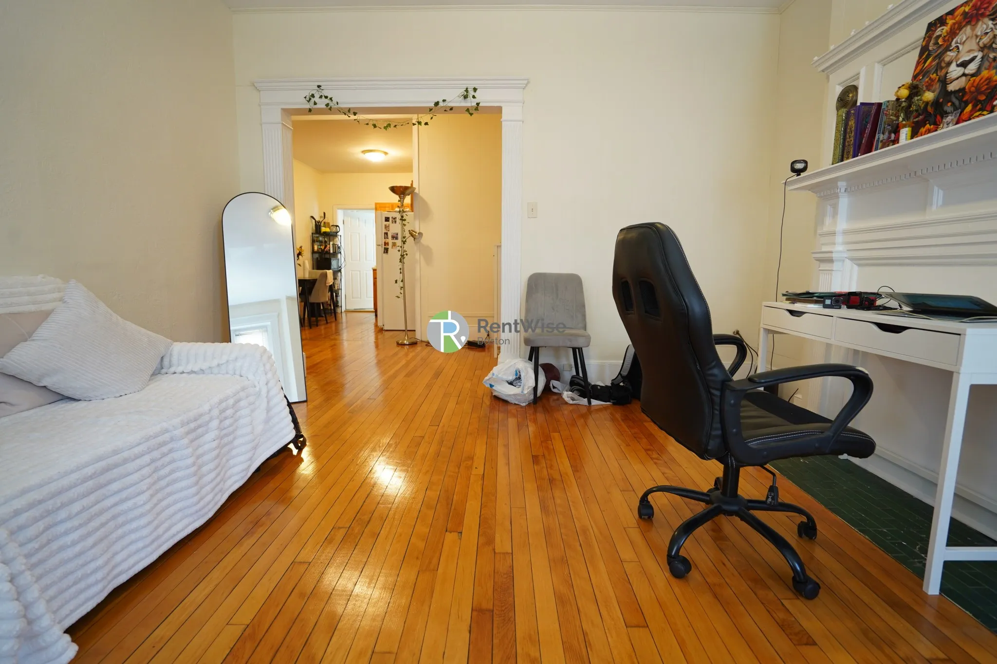 2 bed, 1 bath apartment for rent at 20 Royce Rd Unit 8, Brighton — photo 2 of 18