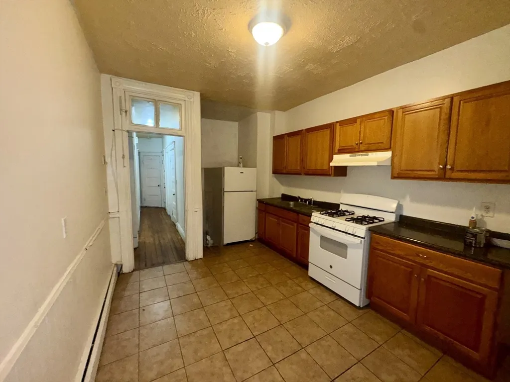 2 bed, 1 bath apartment for rent at 20 S Huntington Ave Unit 1, Jamaica Plain — photo 2 of 9