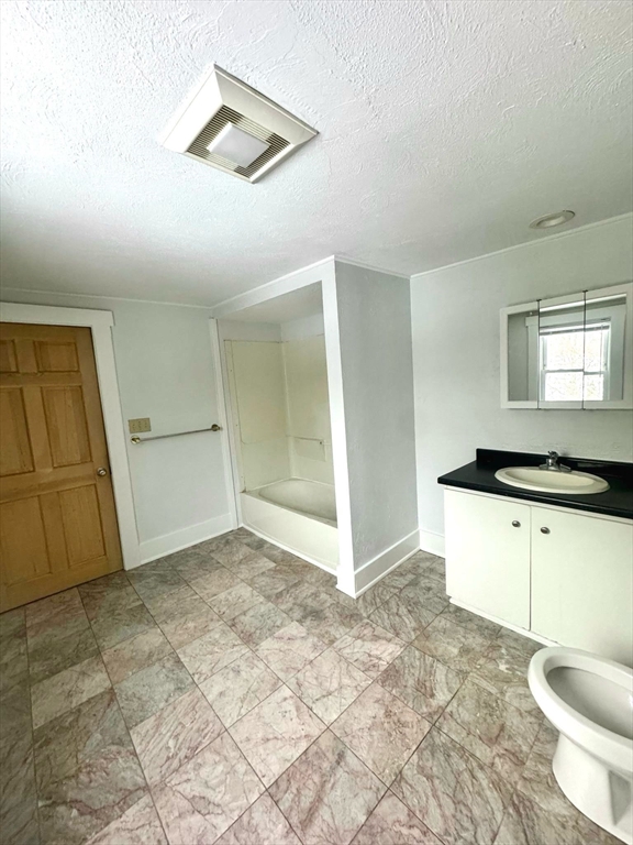 4 bed, 1 bath apartment for rent at 20 S Main St Unit 2, Ashburnham — photo 16 of 25