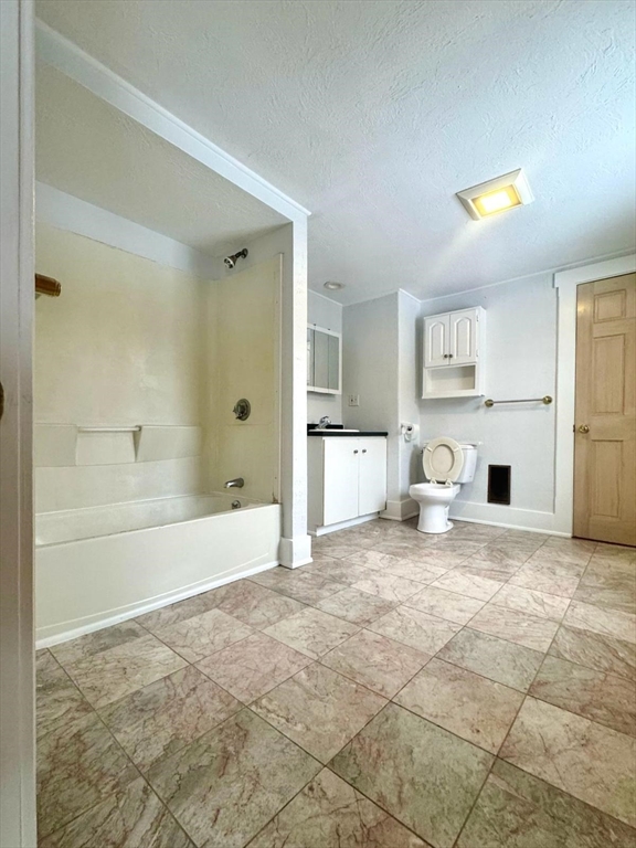 4 bed, 1 bath apartment for rent at 20 S Main St Unit 2, Ashburnham — photo 10 of 25