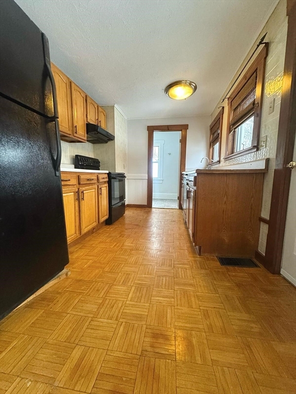 4 bed, 1 bath apartment for rent at 20 S Main St Unit 2, Ashburnham — photo 14 of 25