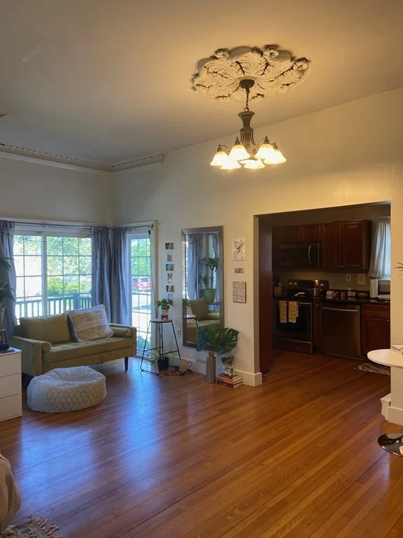 Studio bed, 1 bath apartment for rent at 20 Sagamore St Unit 1, Diamond District — photo 2 of 10