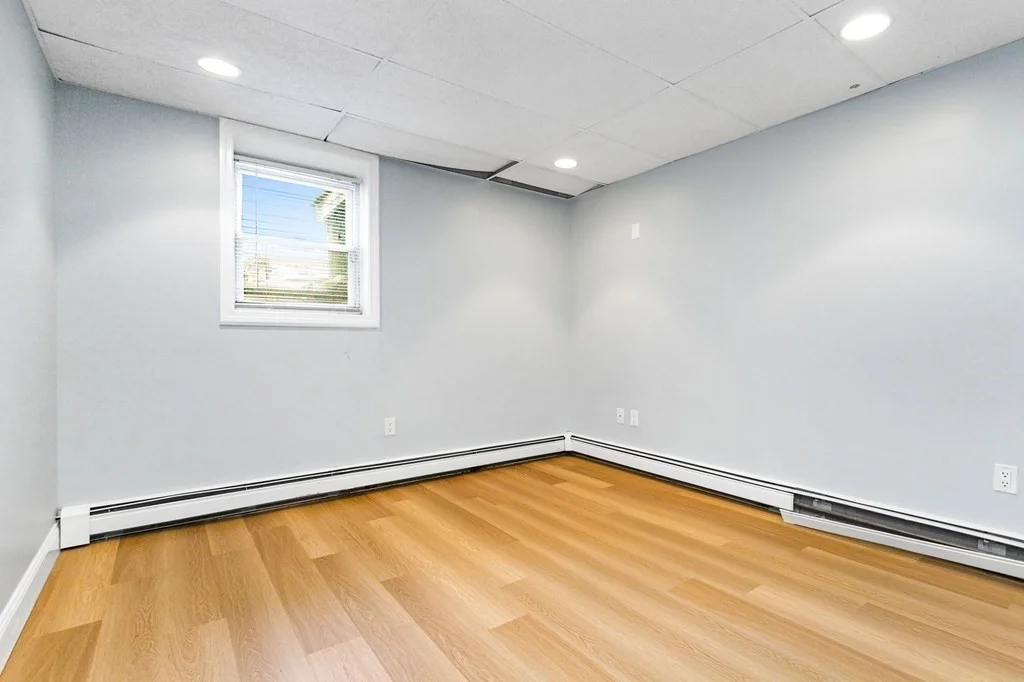 6 bed, 4+ bath apartment for rent at 20 Salman St, West Roxbury — photo 21 of 33