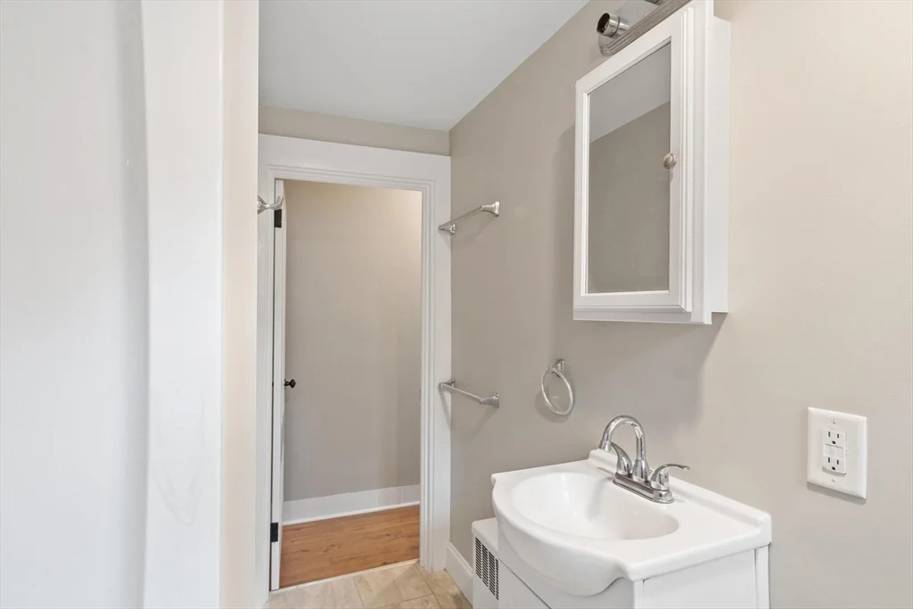 2 bed, 1 bath apartment for rent at 20 School St Unit 2, Jackson Square — photo 16 of 26