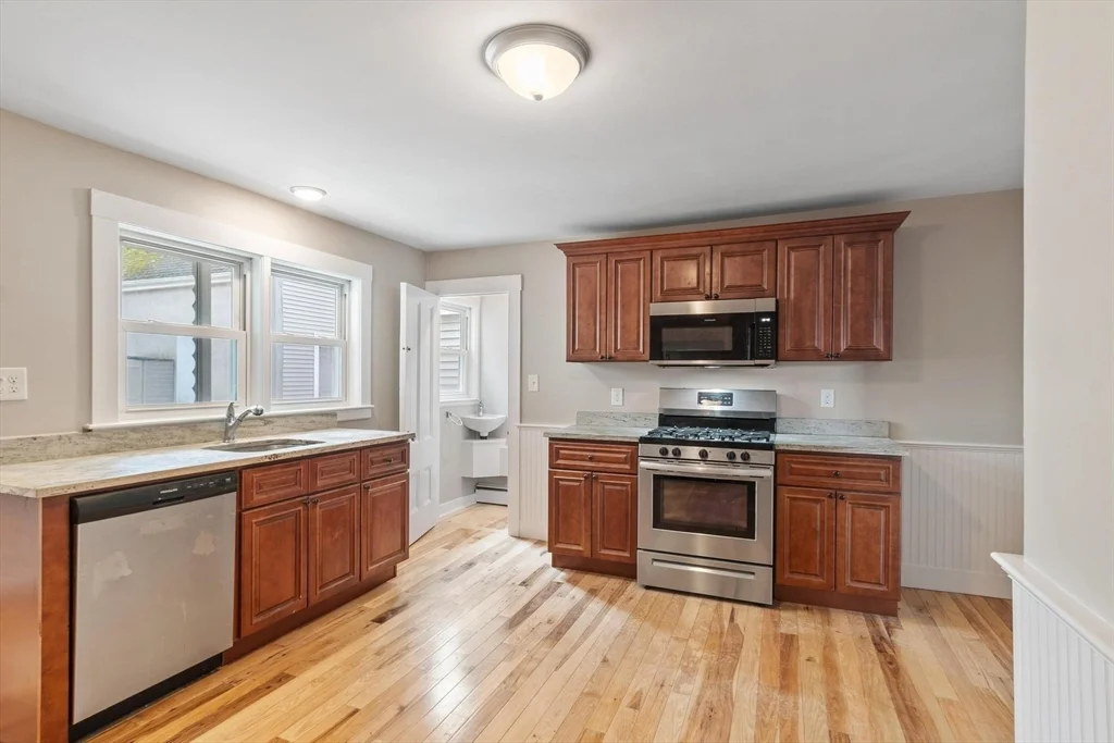 2 bed, 1 bath apartment for rent at 20 School St Unit 2, Jackson Square — photo 10 of 26