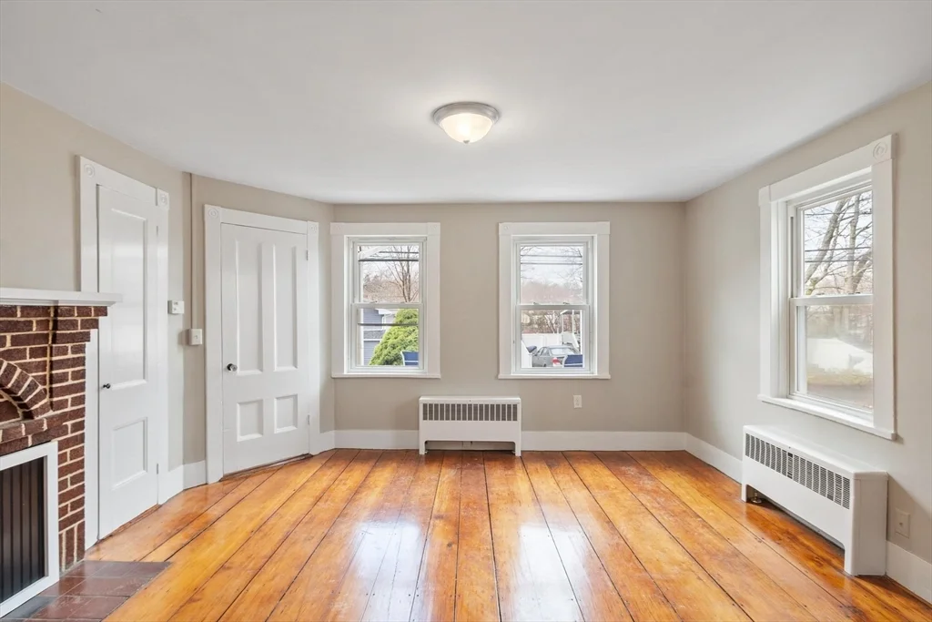 2 bed, 1 bath apartment for rent at 20 School St Unit 2, Jackson Square — photo 4 of 26